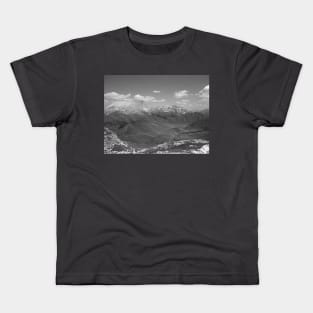 Green Mountain Valley Alpine Landscape bnw Kids T-Shirt